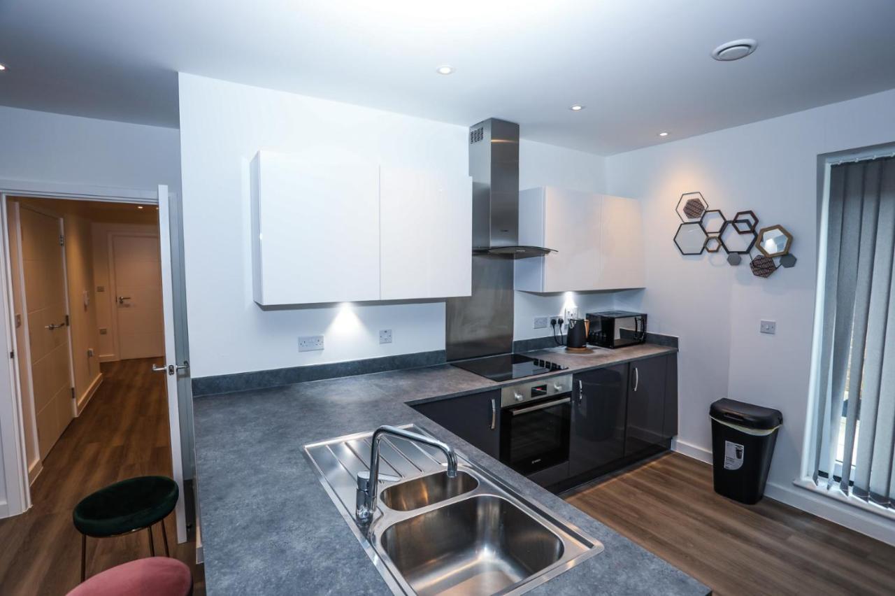 Lovely 2 Bed Apartment With Parking London Eksteriør bilde