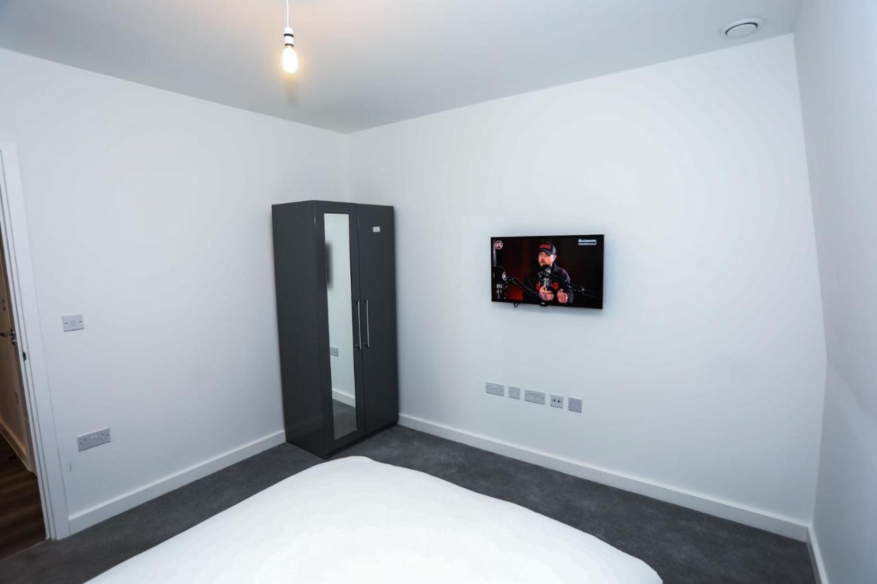 Lovely 2 Bed Apartment With Parking London Eksteriør bilde