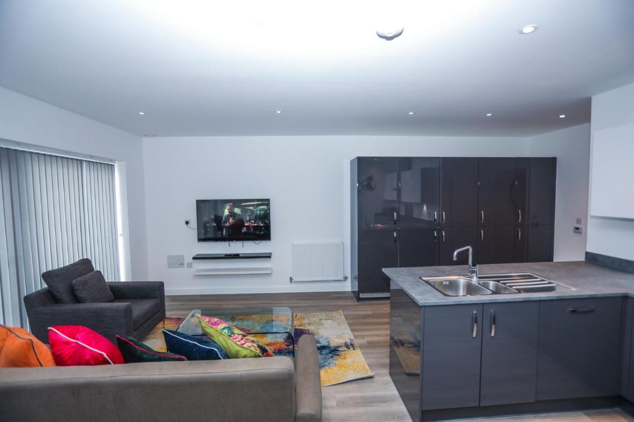 Lovely 2 Bed Apartment With Parking London Eksteriør bilde