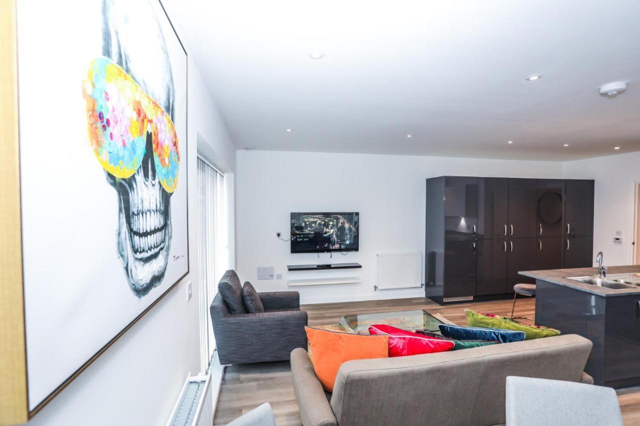 Lovely 2 Bed Apartment With Parking London Eksteriør bilde