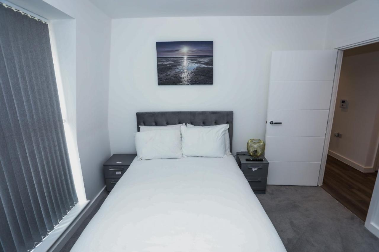 Lovely 2 Bed Apartment With Parking London Eksteriør bilde